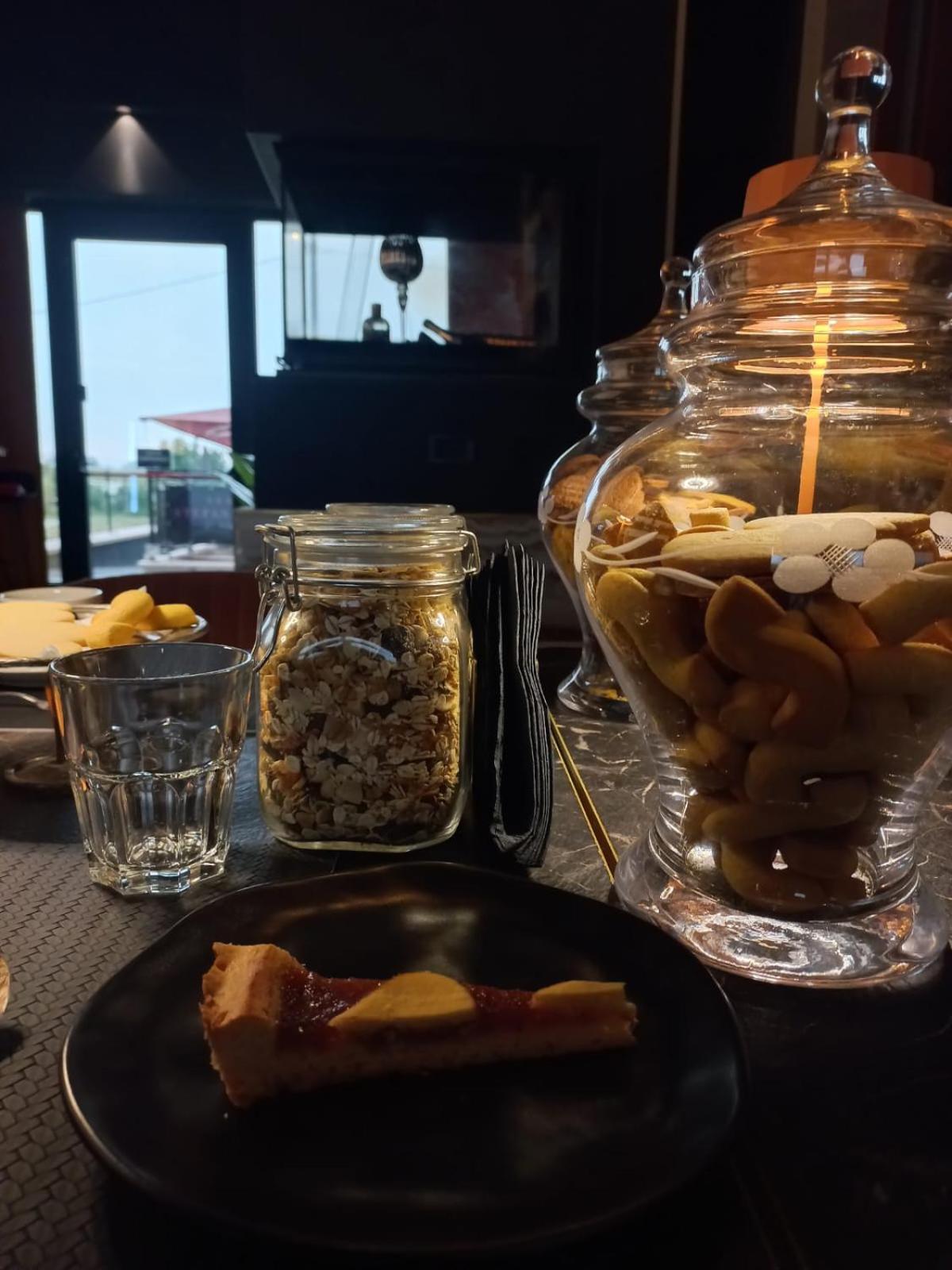 Le Maginot Relais Acomodação com café da manhã Castelvetro Piacentino Exterior foto